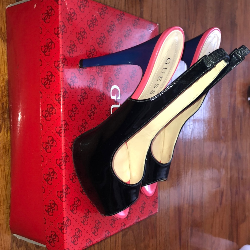 Guess classic heels